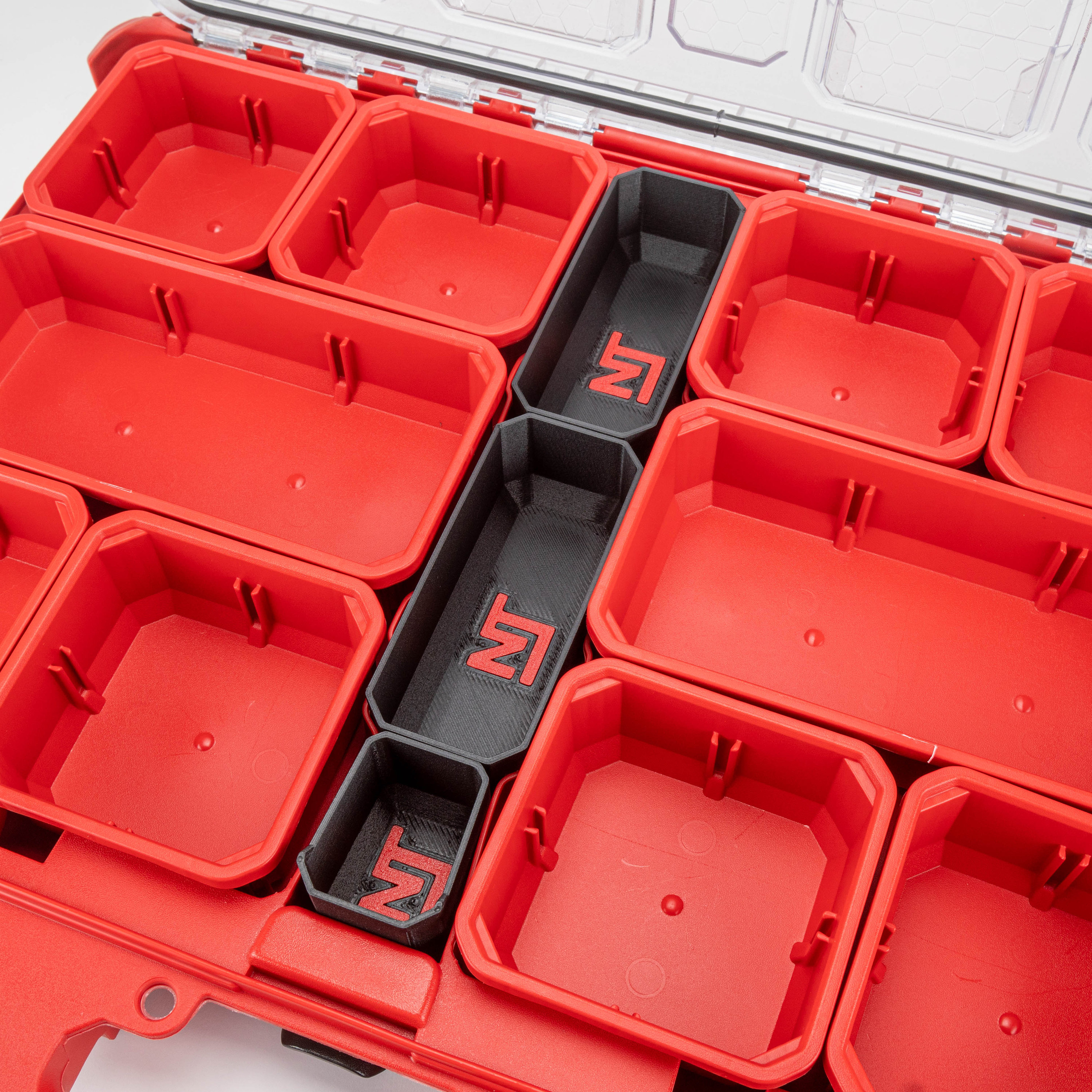 Milwaukee Low-Profile PACKOUT Small Parts Organizer Center Bin