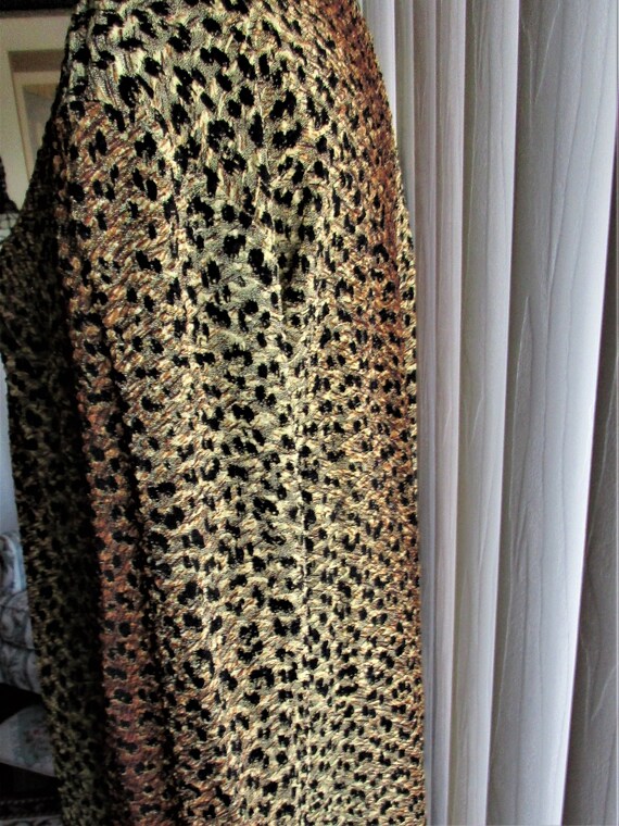 Size LARGE Leopard Animal Print Never Worn! Made … - image 3