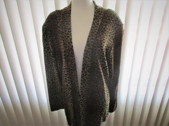 Size LARGE Leopard Animal Print Never Worn! Made … - image 1