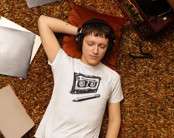 Be Kind, Rewind T-Shirt – Soft Cotton, Vintage Cassette Design, Unisex Fit
