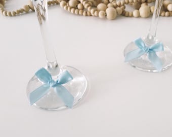 Baby Blue Bow Wine Charm for Baby Shower Champagne Mocktails, Blue Wedding Theme, Engagement Party, First Birthday Party, Faux Pearl Beads