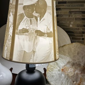 Veilleuse photo personnalisée en lithophane - abat-jour personnalisé imprimé en 3D pour couple, commémoratif, anniversaire ou occasion spéciale