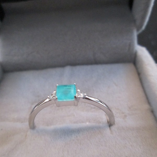 Sterling Silver Paraiba Women's Ring Absolutely gorgeous