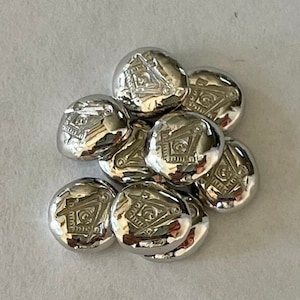 1 g PLATINUM bar 9995 fine FreeMason. You get one bar! Not the whole pile! Pure Solid PLATINUM 99.95%. Masonic PLATINUM one gram bar.