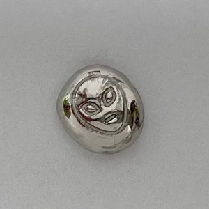 2.5g PLATINUM bar 9995 fine Alien. Pure Solid PLATINUM 99.95%.