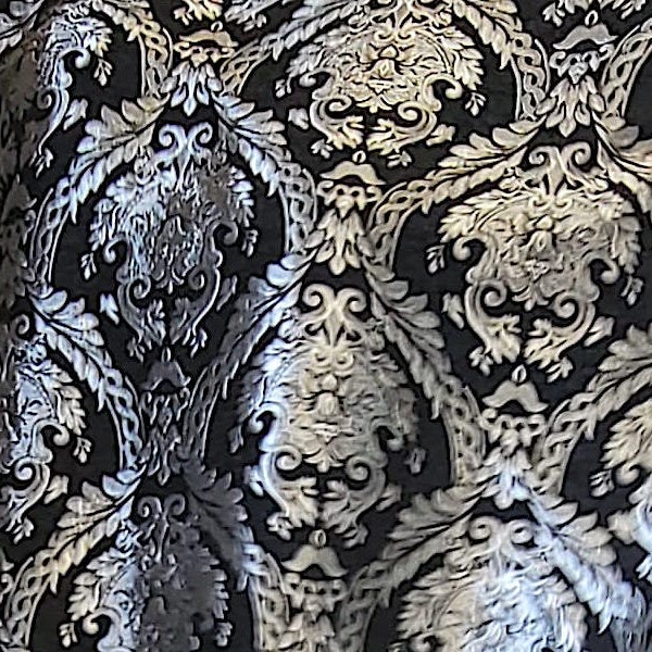 Chenille BAROQUE UPHOLSTERY Fabric Jacquard Damask, 58" de large, couleur Noir/Argent, Réversible, vendu par mètre en mètres continus