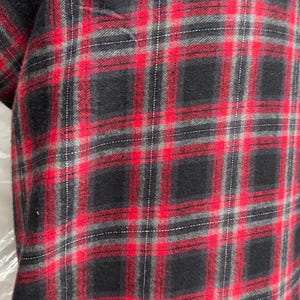 Karierter Flanell, Tartan Stoff, rot/schwarz, Tartan, Gabardine Kilt Rock Nähen Schneiderarbeit, 145 cm breit, wird als lose Ware verkauft