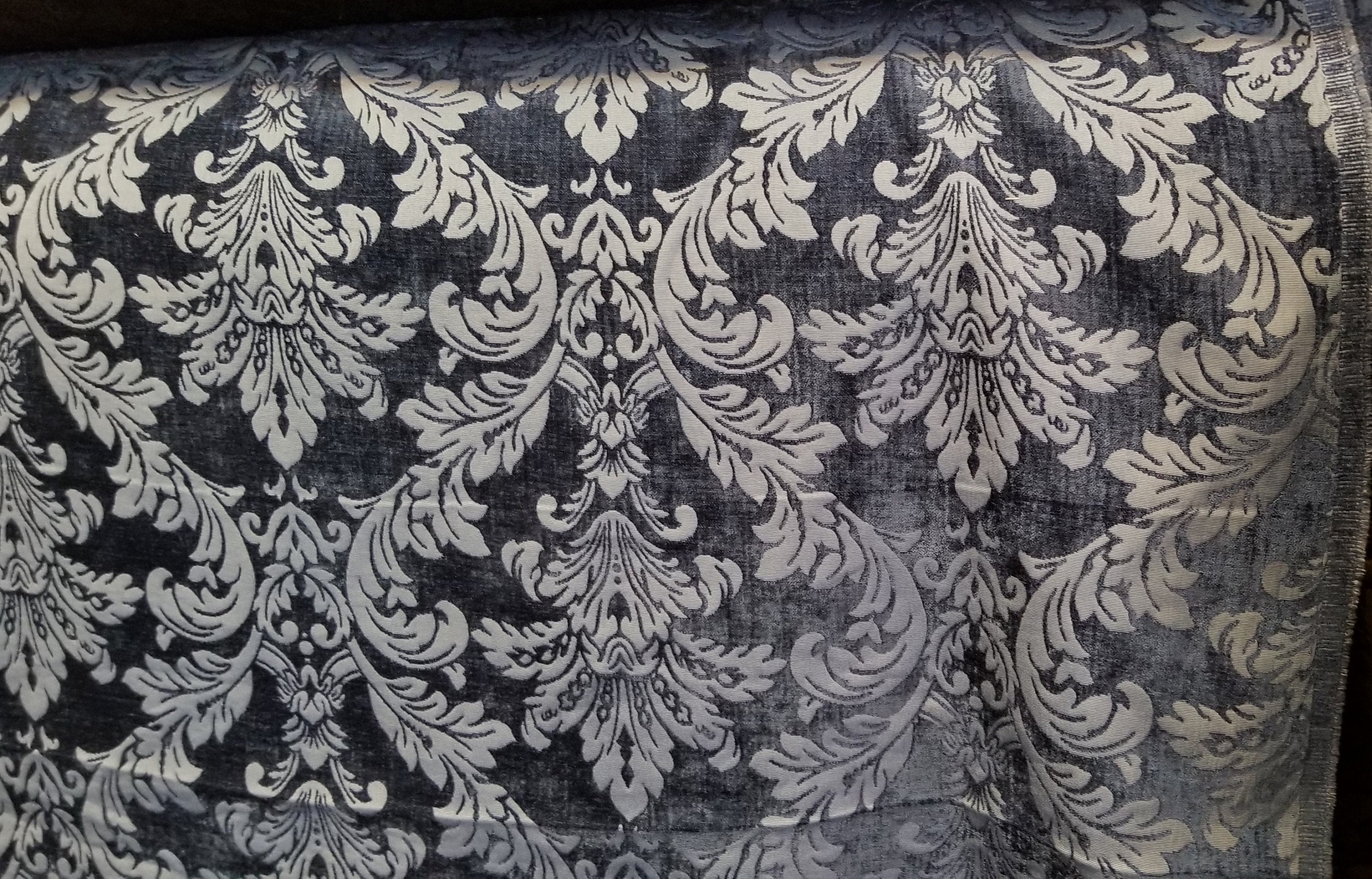 Embossed Velvet Scroll Black, Medium/Heavyweight Velvet Fabric, Home  Decor Fabric