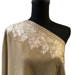 Aari Embroidery on Pashmina Shawl, Kashmiri Shawl, Pashmina Scarf, Wedding Wrap,Mother&#39;s Day Gift