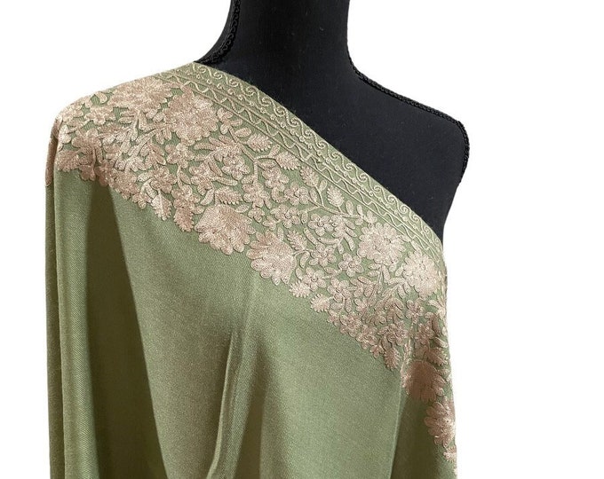 aari embroidery shawl