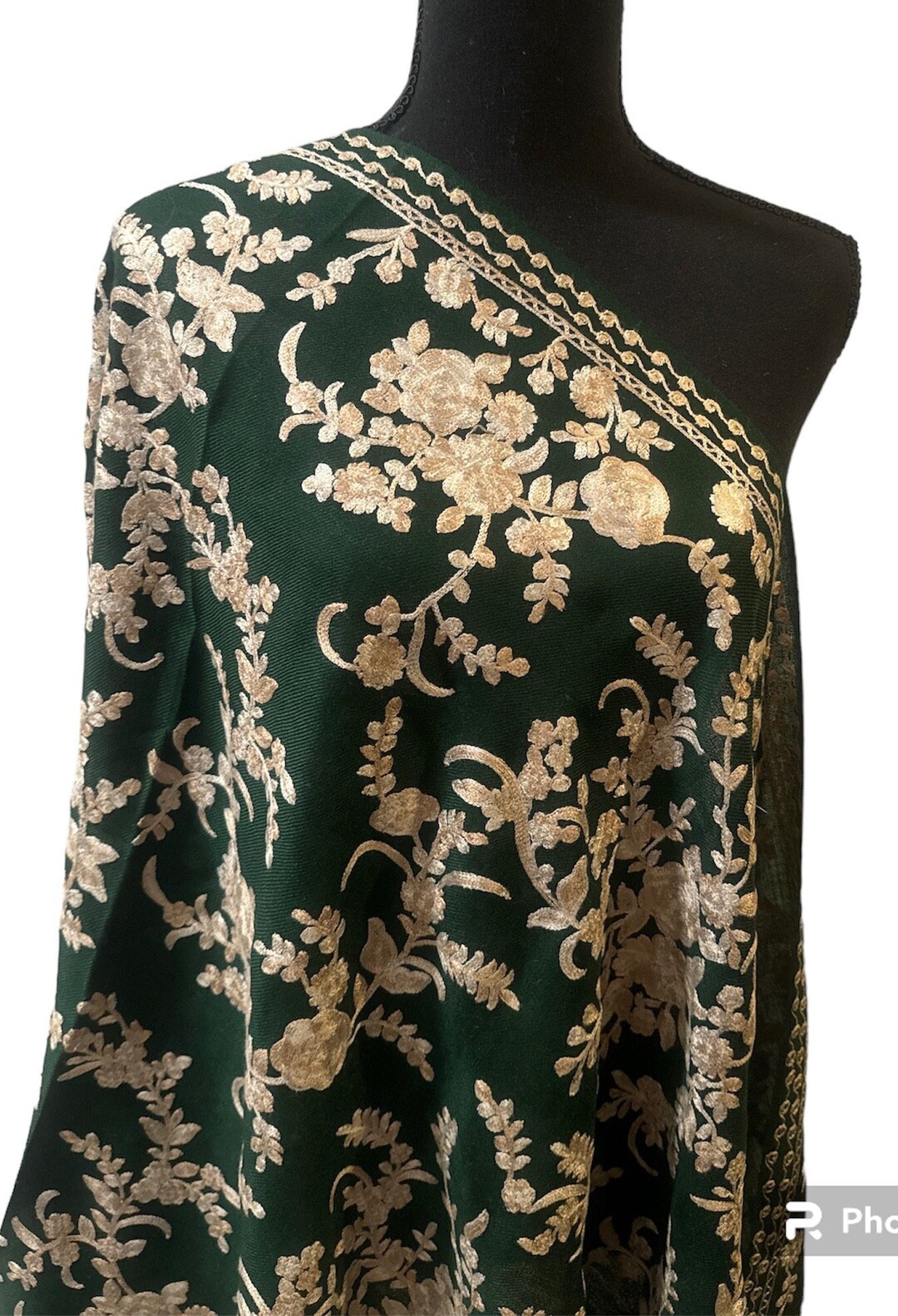Kashmiri Signature Embroidered Pashmina Scarf/Stole/Shawl – Elegant Aari Work | Famaza Couture