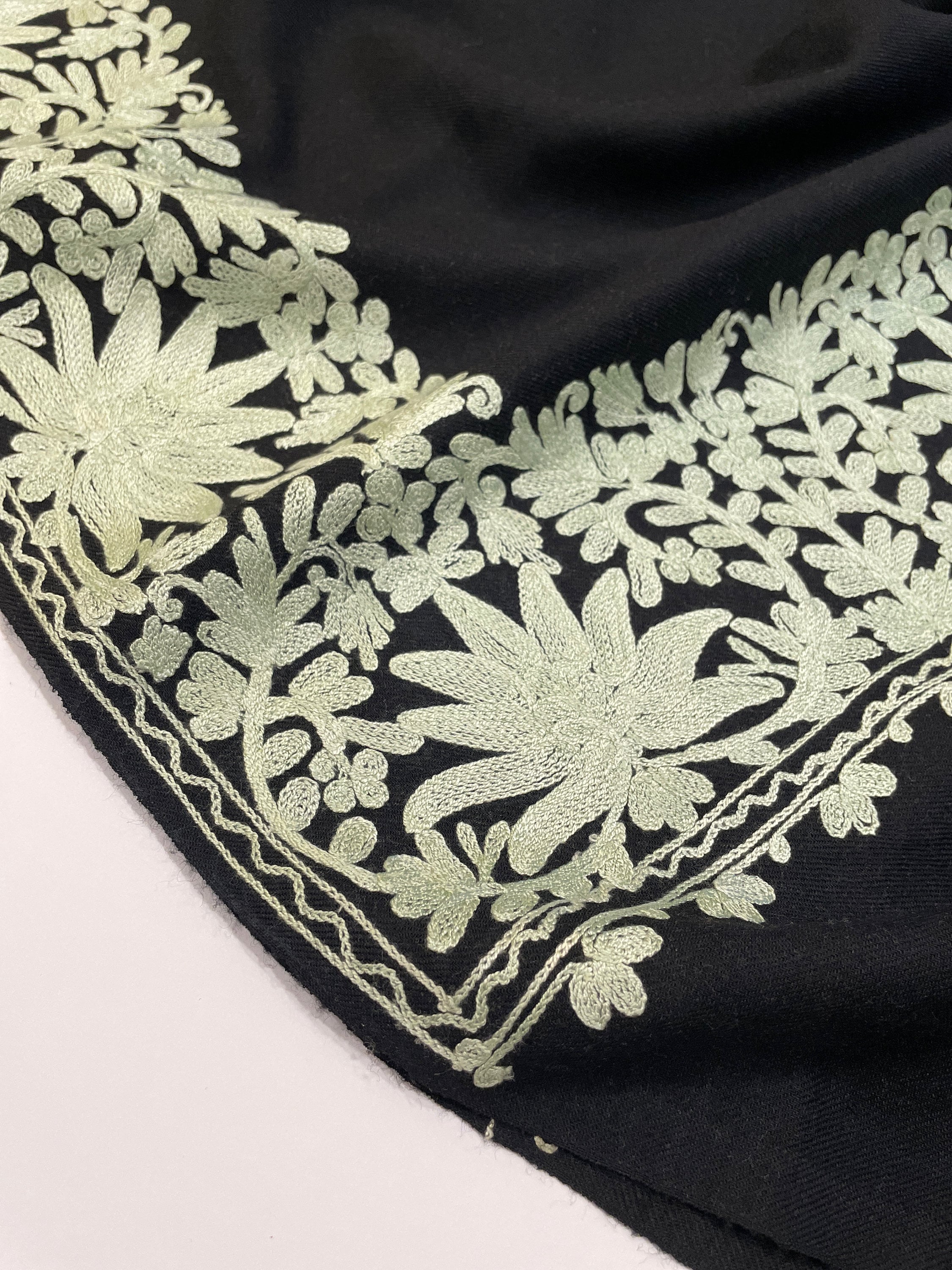Pure Kashmir Pashmina Shawl with Aari Embroidery Oversized
