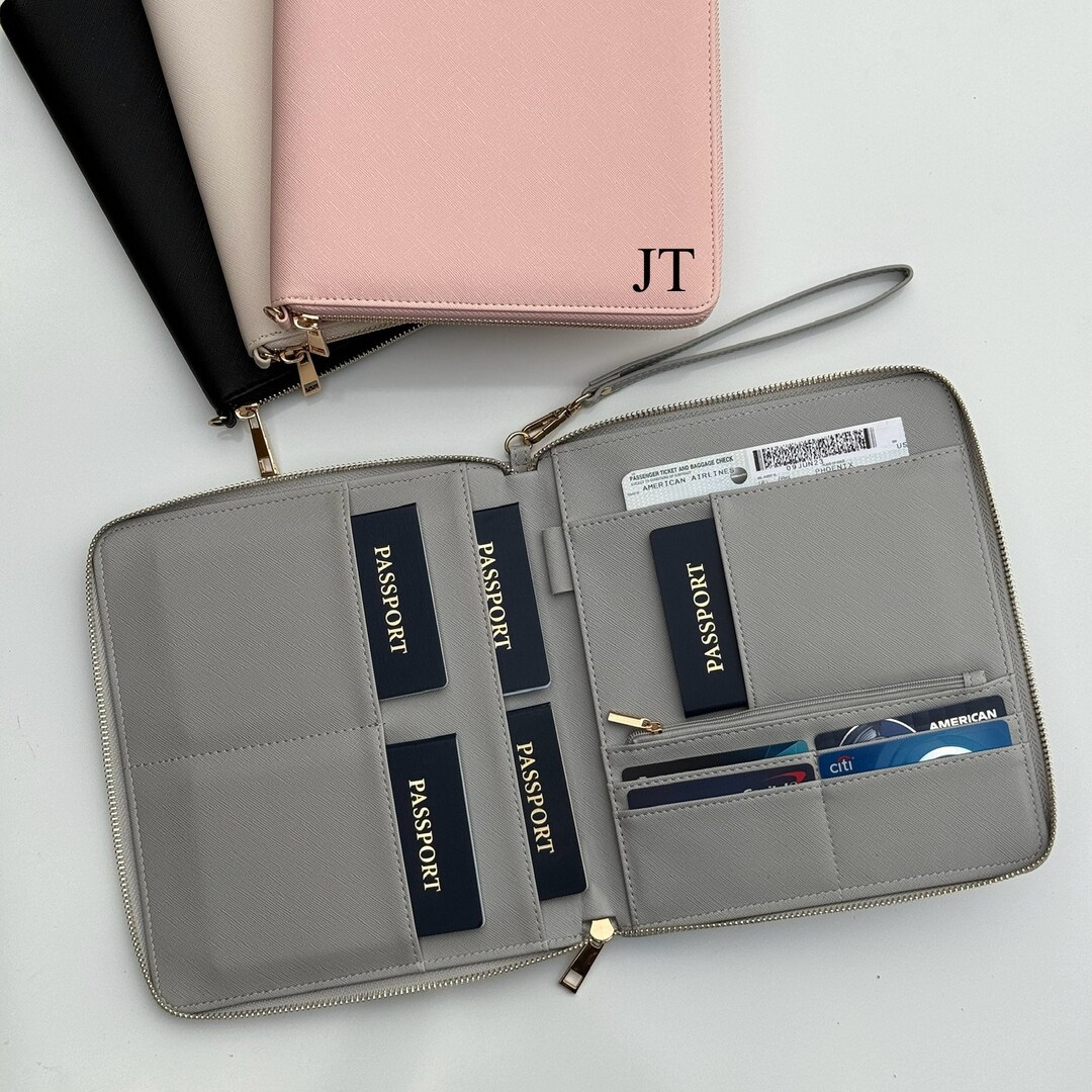 Family Travel Organizer With Matching Luggage Tag Family Gift Ideas