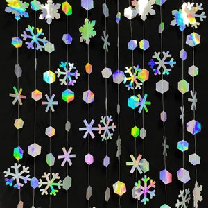 Paper Snowflakes Garland, 52 ft Iridescent Snowflake Garland, Holographic Snowflakes Backdrop,Winter Party Garland, Wonderland Decor
