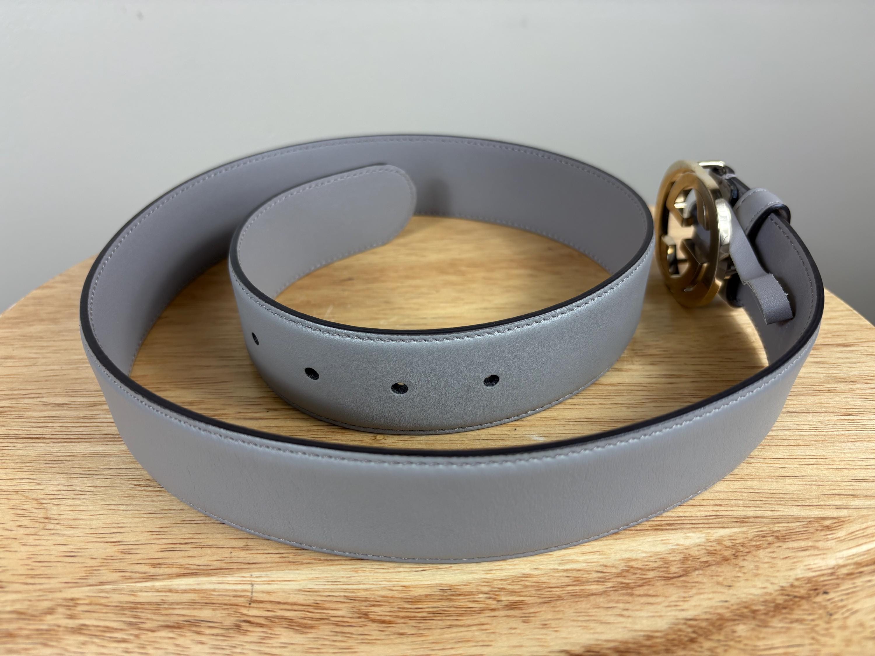 Authentic Gucci Gray Leather Belt With GG Gold Buckle (size  display picture 1