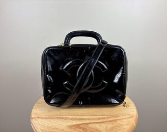 Authentic Chanel Vintage Patent Leather Black CC Vanity Case w/ COA