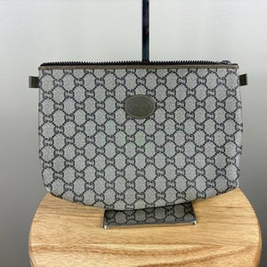 Bolsa de viagem para cosméticos Gucci Plus GG Canvas autêntica