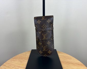 Authentic Louis Vuitton Glasses Holder Monogram Canvas