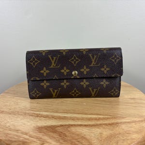 Carteira Louis Vuitton Monogram Sarah Long Bifold autêntica