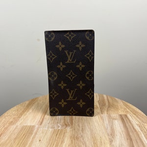 Louis Vuitton card holder with plastic sleeves