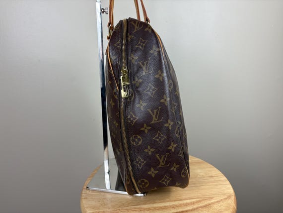 Authentic Louis Vuitton Excursion Hand Bag Monogr… - image 3