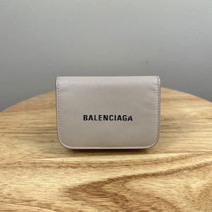 Authentische Balenciaga Compact Leder Geldbörse Off White