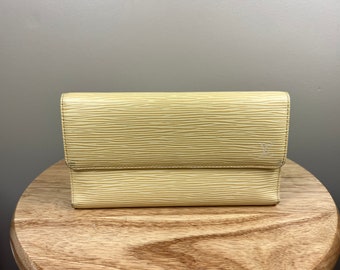 Authentic Louis Vuitton Epi Crème International Tri-Fold Long Wallet
