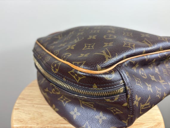 Authentic Louis Vuitton Excursion Hand Bag Monogr… - image 6