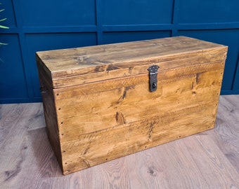 The Medway rustic wooden chest blanket box/ottoman. Please read the listing.