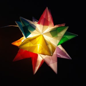Origami Bastelset Bascetta 10 Sterne weiß/kunterbunt transparent 5,0 cm x 5,0 cm Bild 5