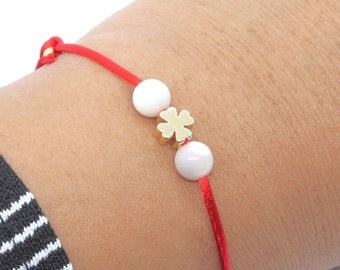 Four Leaf Clover Jewelry, Mother of Pearl Clover Bracelet, Red String of Fate, Good Luck Bracelet, Gifts for Her Under 20, Handmade Jewelry