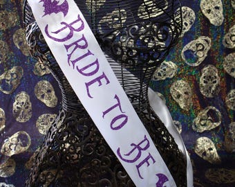 Bride To Be Gothic Sash – Halloween Bridal Shower Gift, Custom Glitter Bat Sash for Goth Bride