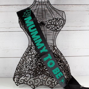 Future maman gothique, future maman emo ceinture, écharpe alternative personnalisée, écharpe gothique pour baby shower, baby Brewing
