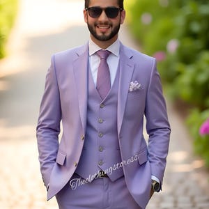 Men&#39;s Purple three piece suits , grooms men suit, outfit wedding bespoke, Parties Groomsmen Suit, Wedding Attire tailored fit formal suits