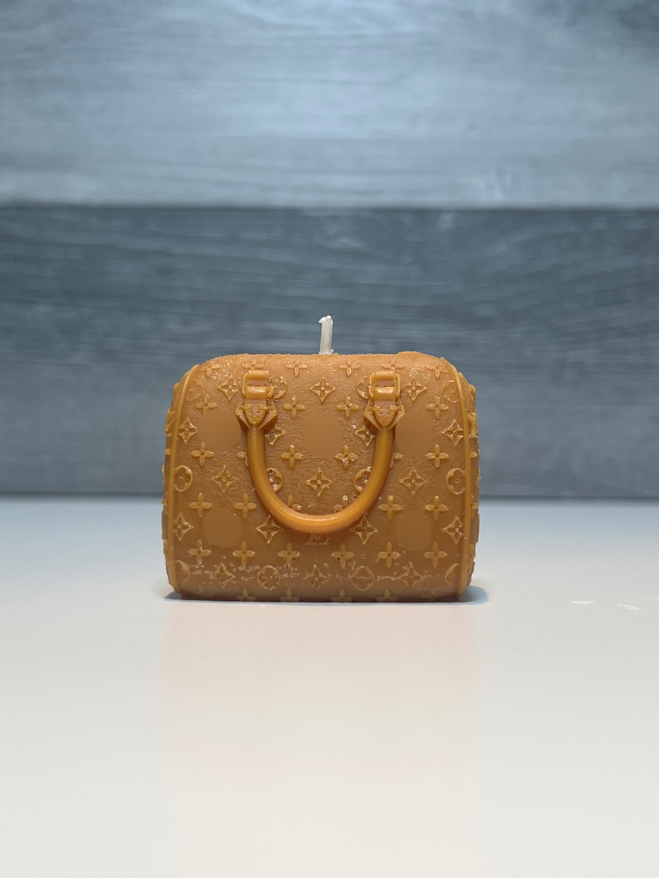 Louis Vuitton Mold -  Canada