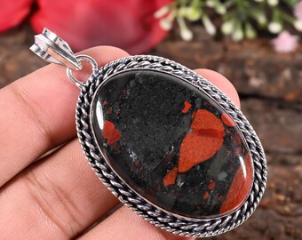 Pendentif en héliotrope naturel d'Afrique, collier en cristal noir et rouge aux vertus curatives, pendentif en pierre précieuse sombre, bijou cadeau pierre de naissance de septembre