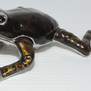 Green Frog with Silver Feet Trinket Box