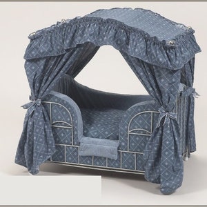 Lazy Paws Designer Canopy Pet Bed Blue Diamonds w/Silver Frame Bild 1