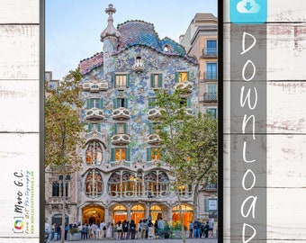 Casa Batlló Digital Print Download: Antoni Gaudi Architectural Jewel in Barcelona, Catalonia, Spain Travel Poster