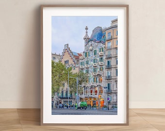 Casa Batlló II, Barcelona Architecture, house designed by Antoni Gaudi - DIGITAL PRINT, Printable Wall Art Photography