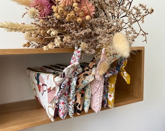 Tote bag, pencil case, flat bag, makeup bag, accessory bag.