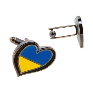 Ukraine Shirt Cufflinks in the shape of a heart - Minimalist Flag - Ukraine Shirt Cufflinks - Size 20x20mm - Ukraine Flag