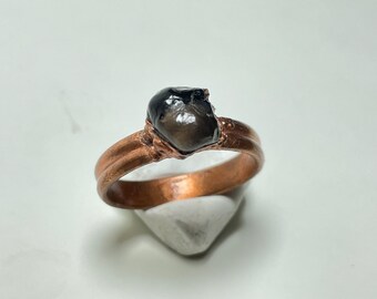 Natural Obsidian pebble ring- copper electroformed- size 9.5