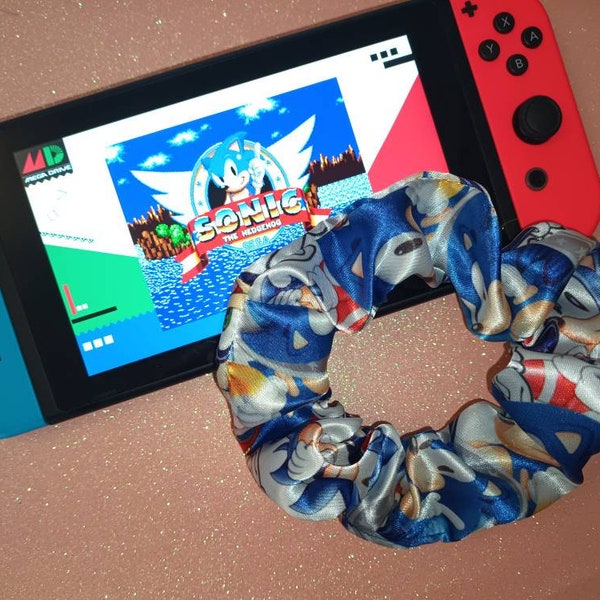 Sonic The Hedgehog and tails print satin scrunchie