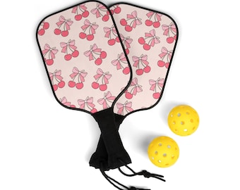 Coquette Cherries Pickleball Kit Cherry Pickleball Present till henne Kvinna Pickleball Paddles Två Paddles Pickleball Set Rosa Pickleball Paddles