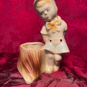 Vintage Shawnee Ceramics Little Boy Blue Planter #533 Made in the USA 1950&#39;s