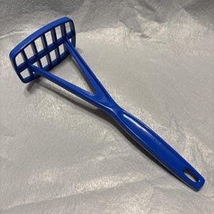 Vintage Foley Nylon Blue Potato Masher Utensil Made In USA 9.5in EVC
