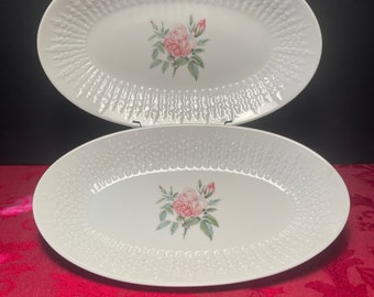 Pair of Hutschenreuther Excellenz Rosita Pattern Oval Serving