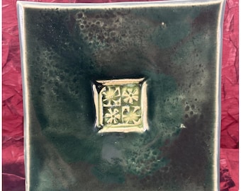 Bol/plato cuadrado de estilo japonés vintage, hecho a mano, pintado a mano y firmado.