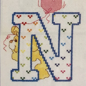 Niedliche Pflege Bären Alphabet Buchstabe N gezählt Kreuzstichmuster DMC PDF sofortigen Download schwarz und weiß Diagramm personalisieren 3 "bis 5"